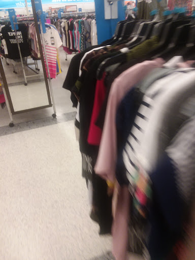 Clothing Store «Ross Dress for Less», reviews and photos, 1388 E Main St, Woodland, CA 95776, USA