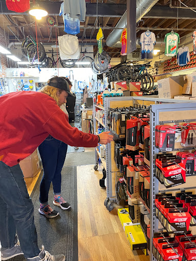 Bicycle Store «Peak Cycles - BikeParts.com», reviews and photos, 1224 Washington Ave, Golden, CO 80401, USA