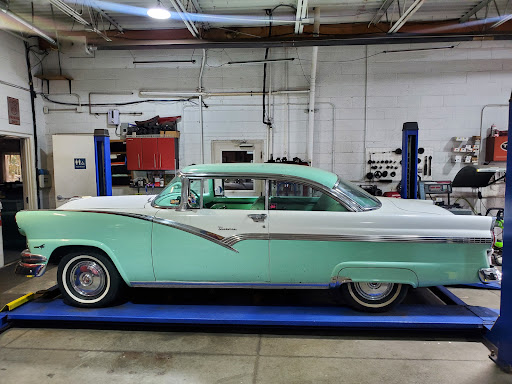 Used Car Dealer «Richland Motors», reviews and photos, 4653 Pearl Rd, Cleveland, OH 44109, USA