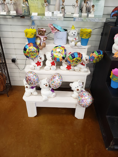 Florist «1-800 Flowers Family Floral», reviews and photos, 8424 Lakewood Hill Dr #110, Fort Worth, TX 76137, USA