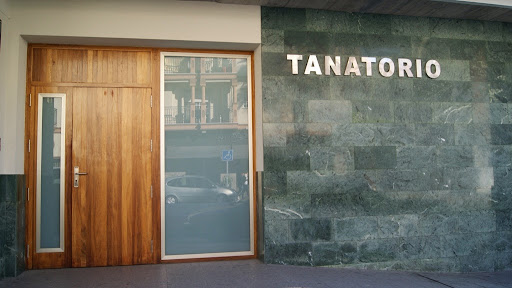 TANATORIO ZUMAQUERO Y MARTINEZ S.L. en Granada