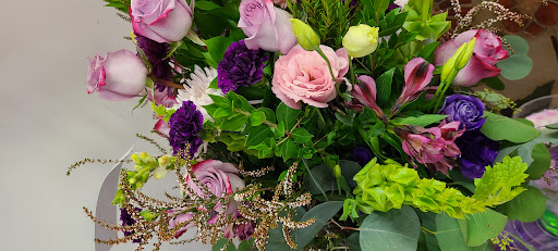 Florist «The Flower Shoppe Greenfingers Inc.», reviews and photos, 8654 Central Ave NE, Blaine, MN 55434, USA