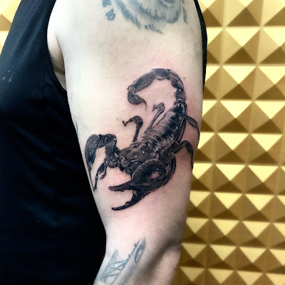 Legendary Tattoo à Fréjus