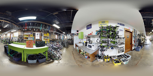 Bicycle Store «Des Moines Bicycle Collective», reviews and photos