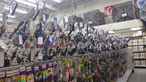 Department Store «Mills Fleet Farm», reviews and photos, 8400 Lakeland Ave N, Brooklyn Park, MN 55445, USA