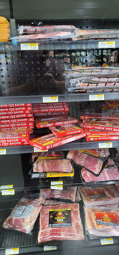 Grocery Store «Sav-Mor Foods», reviews and photos, 570 Solano St, Corning, CA 96021, USA