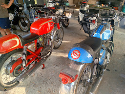 247 Garage นิคมชะอำ