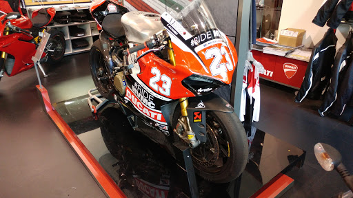 Motorcycle Dealer «Hudson Valley Motorcycles», reviews and photos, 179 N Highland Ave, Ossining, NY 10562, USA