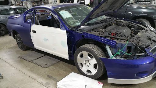 Auto Glass Shop «Casten Body Shop», reviews and photos, 230 Oakwood Rd, Lake Zurich, IL 60047, USA