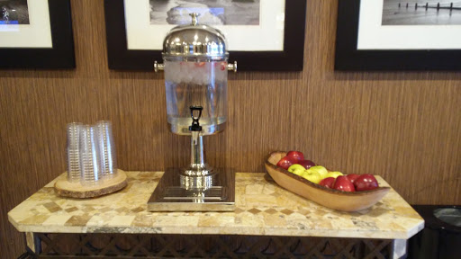 Hotel «DoubleTree by Hilton Hotel Tinton Falls - Eatontown», reviews and photos, 700 Hope Rd, Eatontown, NJ 07724, USA