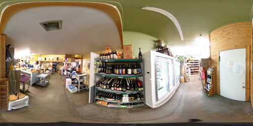 Grocery Store «Bear Foods Natural Market», reviews and photos, 125 E Woodin Ave, Chelan, WA 98816, USA