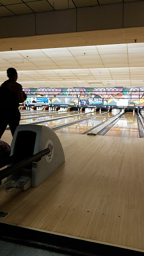 Bowling Alley «Lakewood Bowl», reviews and photos, 5125 Sauk Trail, Richton Park, IL 60471, USA