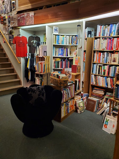 Used Book Store «Maya Books & Music», reviews and photos, 201 E 1st St, Sanford, FL 32771, USA