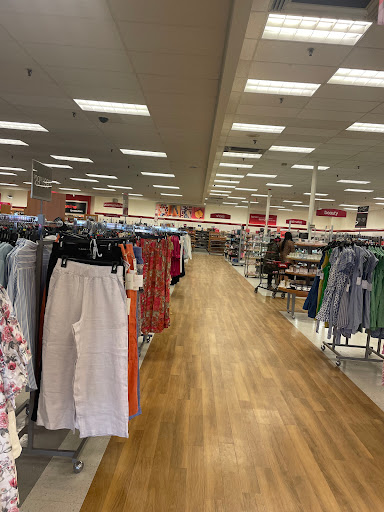 Department Store «T.J. Maxx», reviews and photos, 239 Memorial Ave, West Springfield, MA 01089, USA