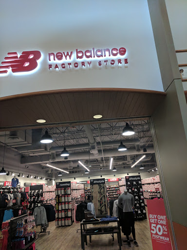 Shopping Mall «Great Lakes Crossing Outlets», reviews and photos, 4000 Baldwin Rd, Auburn Hills, MI 48326, USA