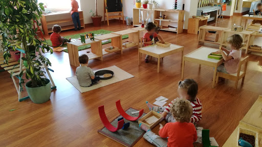 ROOTER SCHOOL, Escuela Montessori Bilingüe en Zafra