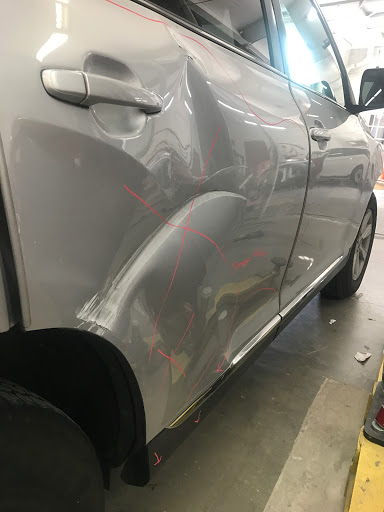 Auto Body Shop «Moises Auto Body & Paint», reviews and photos, 21100 Sherman Way m, Canoga Park, CA 91303, USA