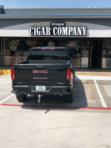 Arlington Cigar, 827 NE Green Oaks Blvd, Arlington, TX 76006, USA, 
