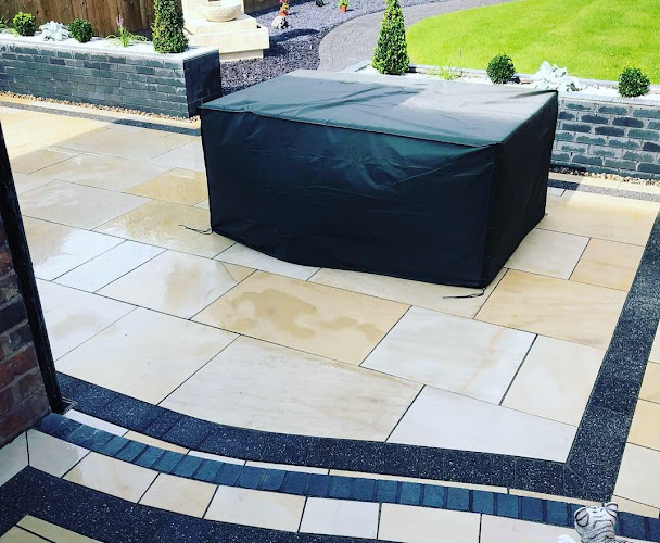 Comments and reviews of Preston Paving & Landscaping Ltd