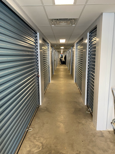 Storage Facility «Lakota Self Storage and Mini Office Suites», reviews and photos, 7686 Cincinnati Dayton Rd, West Chester Township, OH 45069, USA