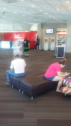 Cell Phone Store «Verizon», reviews and photos, 1003 W Patrick St, Frederick, MD 21702, USA