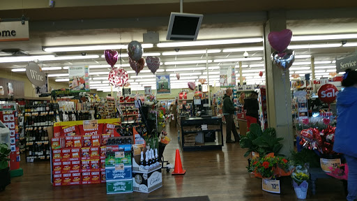 Grocery Store «Rays Food Place», reviews and photos, 1555 Oregon St, Port Orford, OR 97465, USA