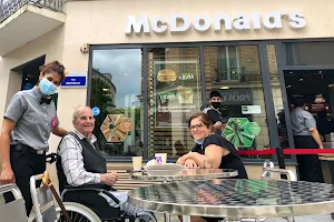 McDonald's Suresnes image