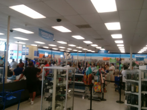 Clothing Store «Ross Dress for Less», reviews and photos, 2525 NE 10th Ct, Homestead, FL 33033, USA