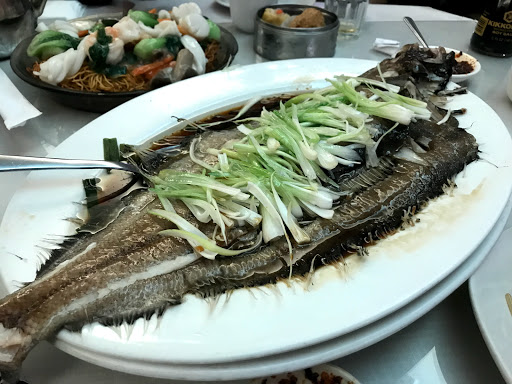 Shopping Mall «Orchard Mall Shopping Center», reviews and photos, 6337 Orchard Lake Rd, West Bloomfield Township, MI 48322, USA