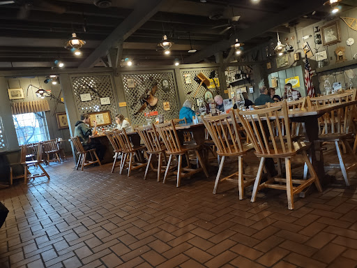 American Restaurant «Cracker Barrel Old Country Store», reviews and photos, 1733 S Cole Rd, Boise, ID 83709, USA