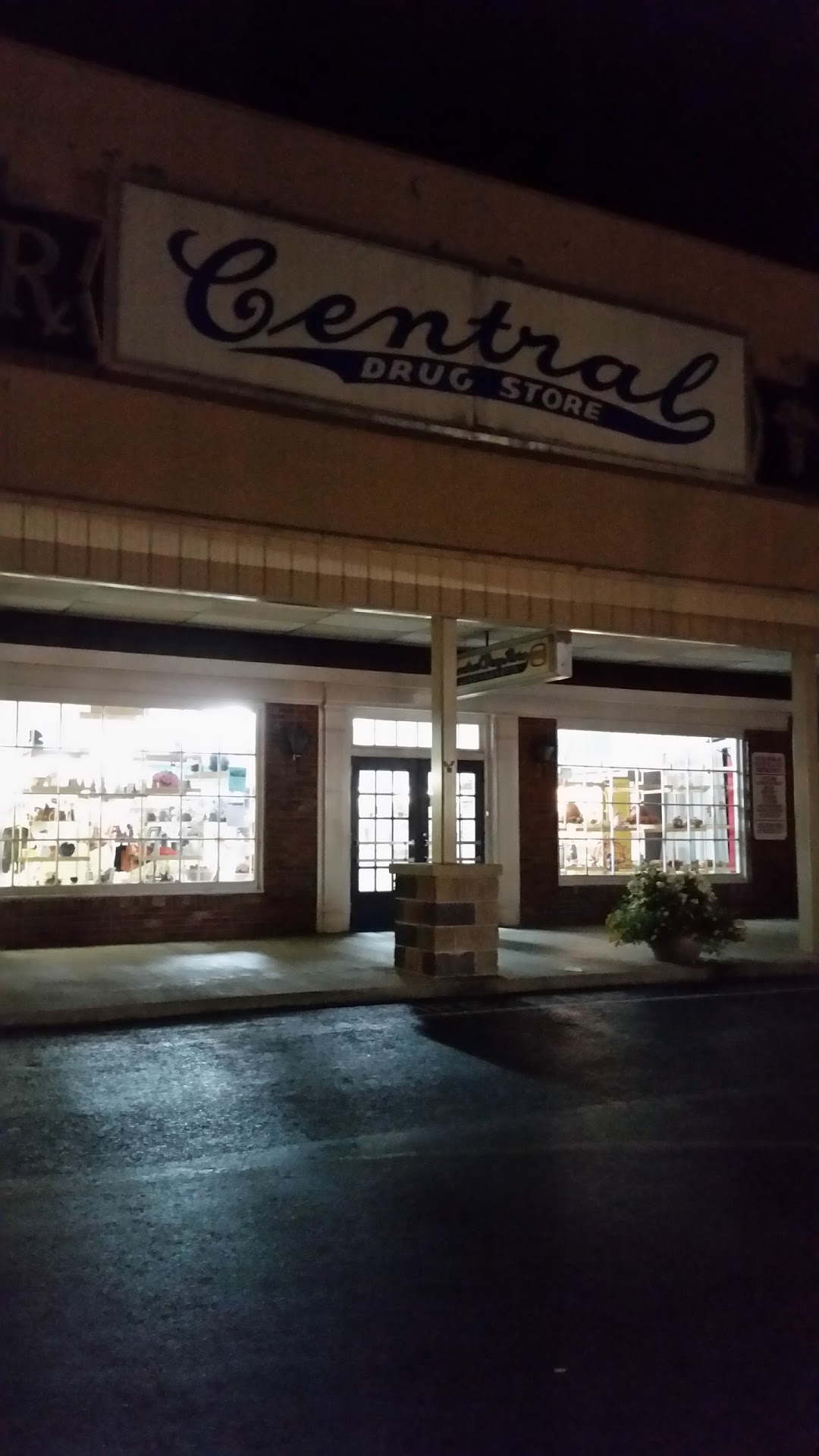 Central Drug Store & Gift Shop