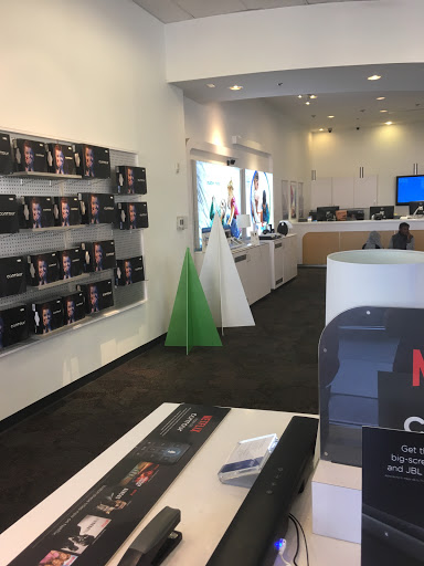 Cable Company «Cox Solutions Store», reviews and photos, 9897 W McDowell Rd #700, Tolleson, AZ 85353, USA
