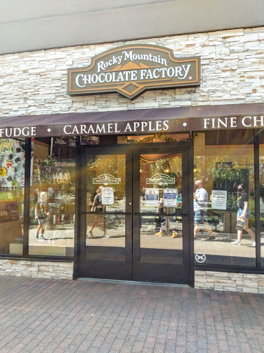 Shopping Mall «The Mall at Partridge Creek», reviews and photos, 17420 Hall Rd, Charter Twp of Clinton, MI 48038, USA