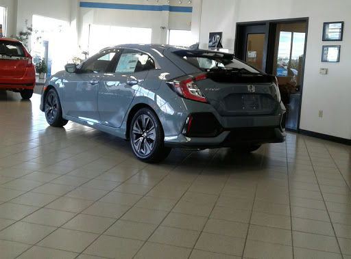 Car Dealer «Vinart Dealerships», reviews and photos, 675 State Ave, Emmaus, PA 18049, USA