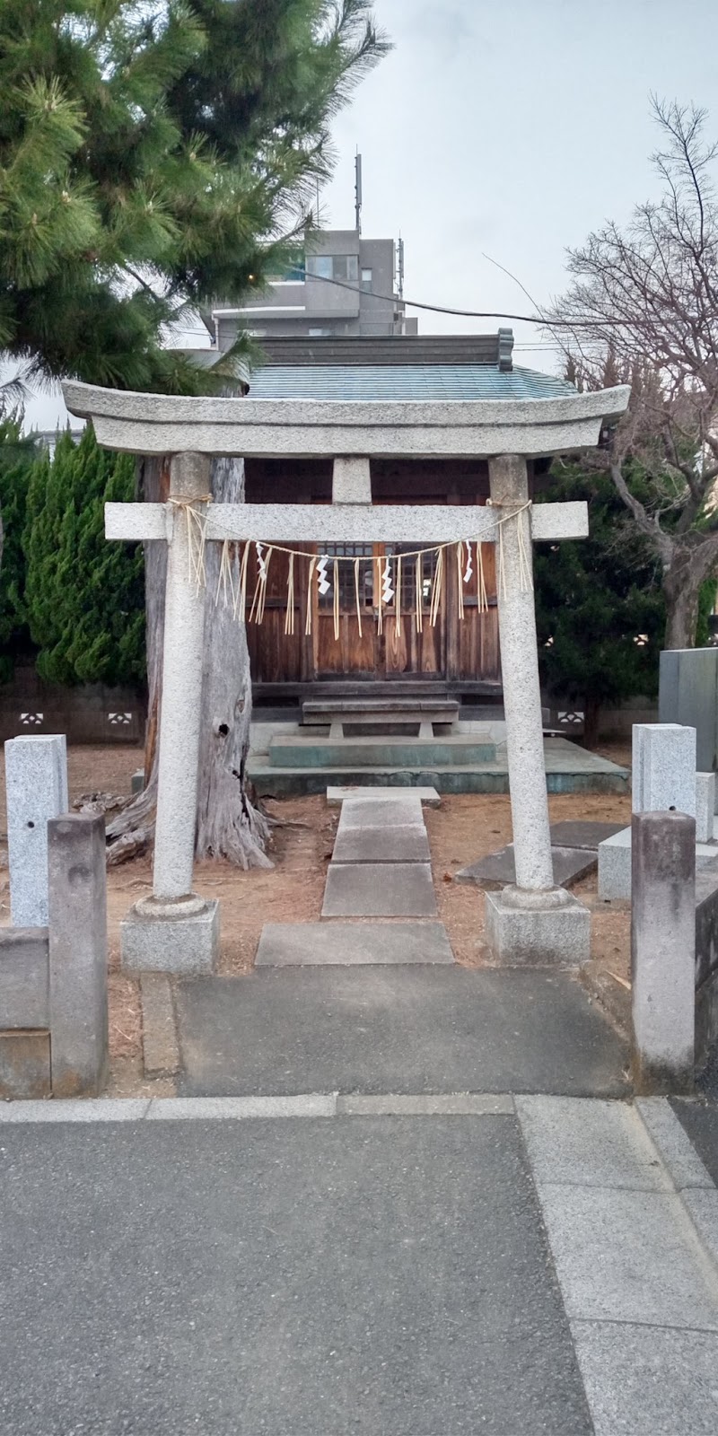 苗間戸稲荷神社
