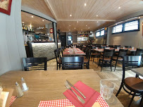 Atmosphère du Restaurant Omeletterie La Poêle à Chamonix-Mont-Blanc - n°18