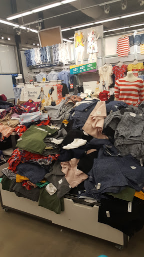 Clothing Store «Old Navy», reviews and photos, 90 Pleasant Valley St, Methuen, MA 01844, USA