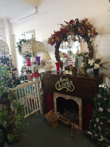 Florist «Rialto Florist», reviews and photos, 114 S Riverside Ave, Rialto, CA 92376, USA