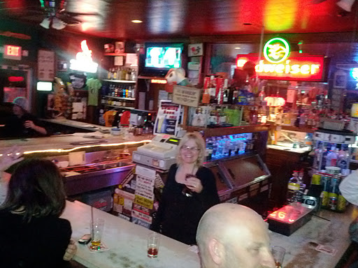 Bar «Orchard Inn Tavern», reviews and photos, 800 N 3rd St, Effingham, IL 62401, USA