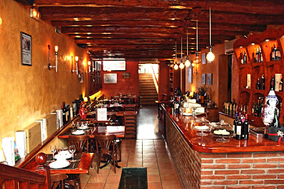 Restaurant La Martina - Carrer de Sant Pere, 39, 08720 Vilafranca del Penedès, Barcelona, Spain