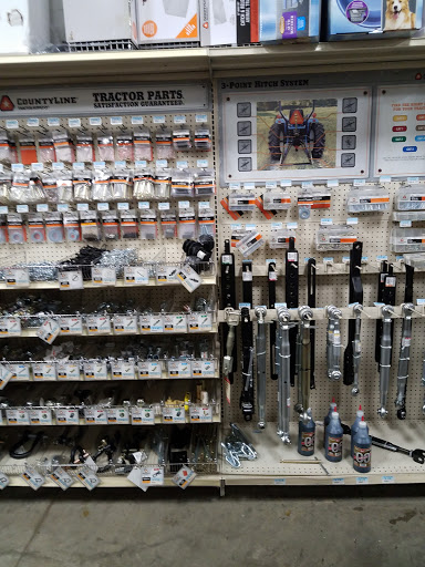 Home Improvement Store «Tractor Supply Co.», reviews and photos, 2091 E Main St, Spartanburg, SC 29307, USA