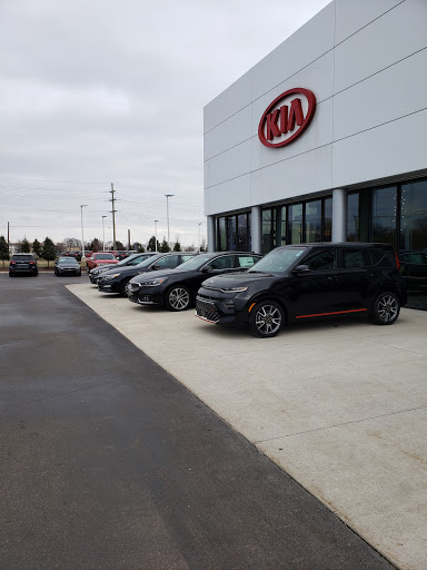 Auto Repair Shop «Summit Place Kia East», reviews and photos, 44900 N Gratiot Ave, Charter Twp of Clinton, MI 48036, USA