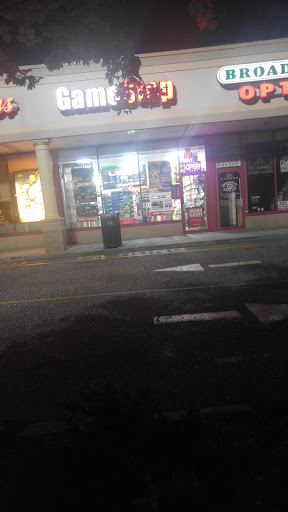 GameStop, 215 W Merrick Rd, Valley Stream, NY 11580, USA, 