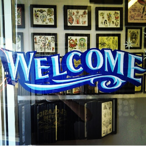 Tattoo Shop «El Clasico Tattoo», reviews and photos, 1610 Sunset Blvd, Los Angeles, CA 90026, USA