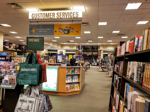 Book Store «Barnes & Noble», reviews and photos, 3100 Main St #1400, Maumee, OH 43537, USA