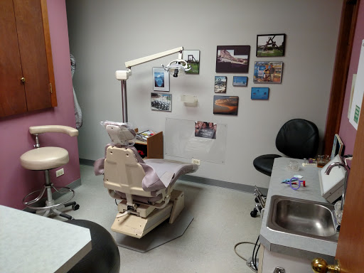 Shopping Mall «Burr Ridge Village Center», reviews and photos, 701 Burr Ridge Pkwy, Willowbrook, IL 60527, USA