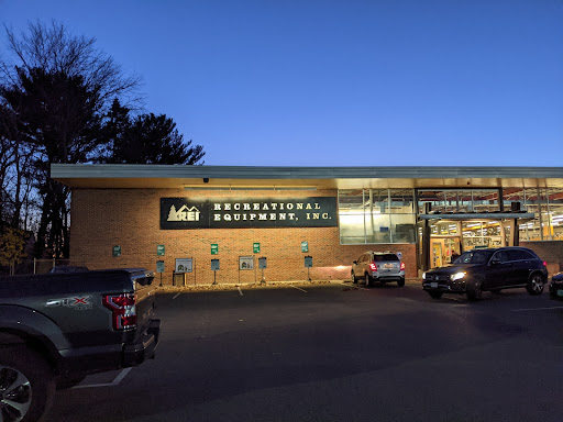 Camping Store «REI», reviews and photos, 279 Salem St, Reading, MA 01867, USA