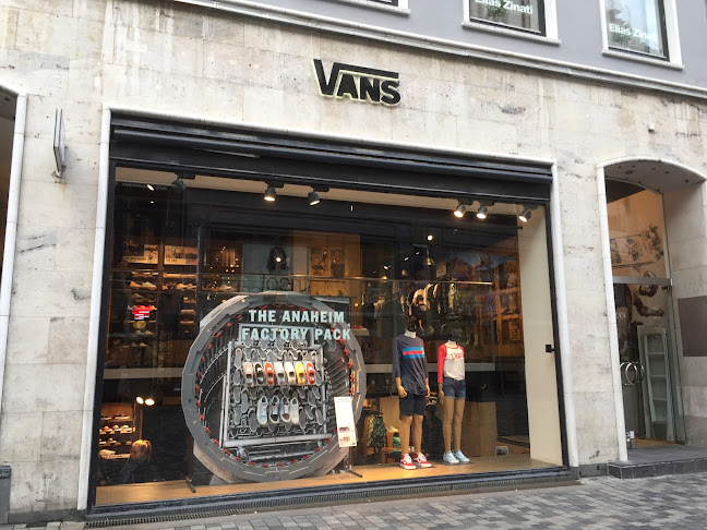 Åbningstider for Vans