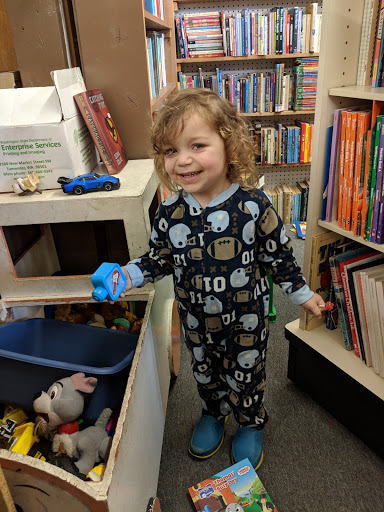 Used Book Store «3rd Street Book Exchange», reviews and photos, 1615 3rd St, Marysville, WA 98270, USA