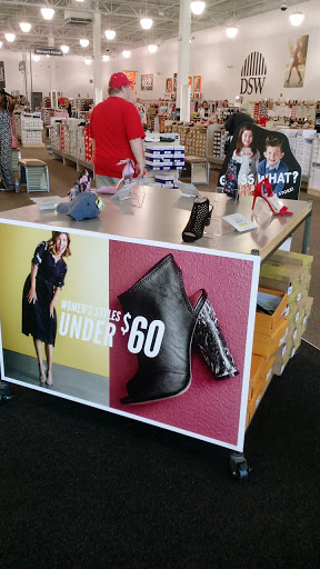 Shoe Store «DSW Designer Shoe Warehouse», reviews and photos, 290 Mid Rivers Center, St Peters, MO 63376, USA